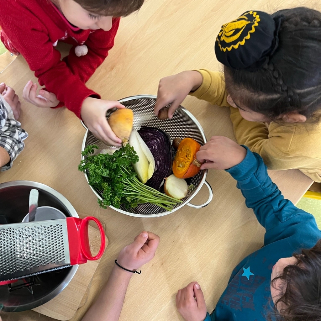 L’école comestible apprend aux enfants du 12ème à mieux manger